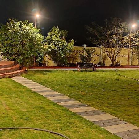 Onyx Farm Villa Khamshet Buitenkant foto