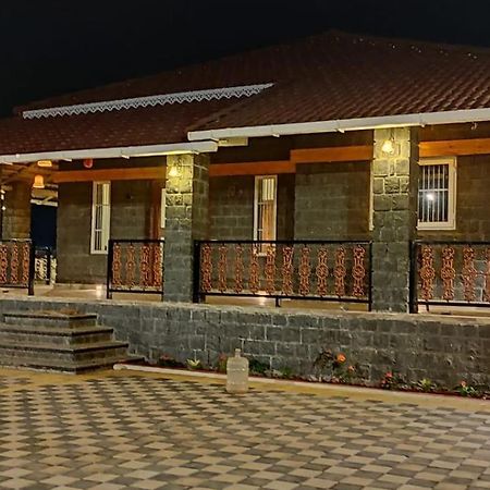 Onyx Farm Villa Khamshet Buitenkant foto